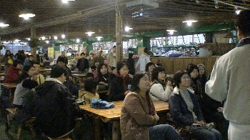 �����[�ݩ�j��