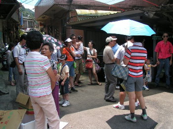 �����[�ݩ�j��